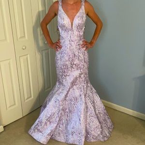 Lilac fit and flare prom dress size 6